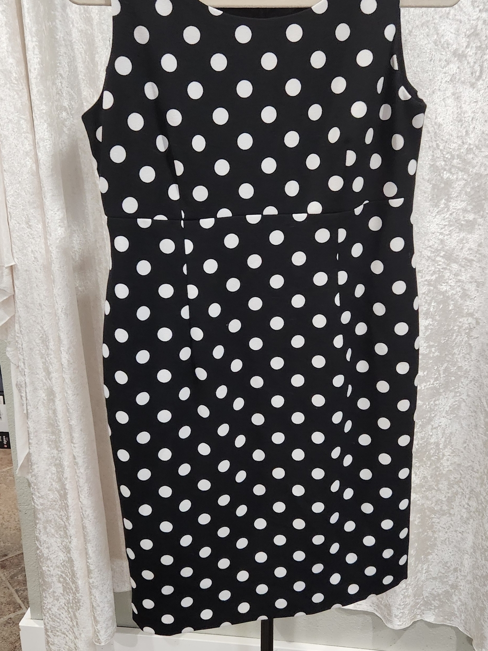 Kasper 6P Classic Black and White Polka Dot Sleeveless Dress